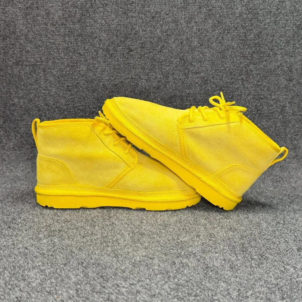 UGG Neumel II Boot Girl's Size‎ 6 Yellow Suede Mid Lace Chukka Winter Sneakers